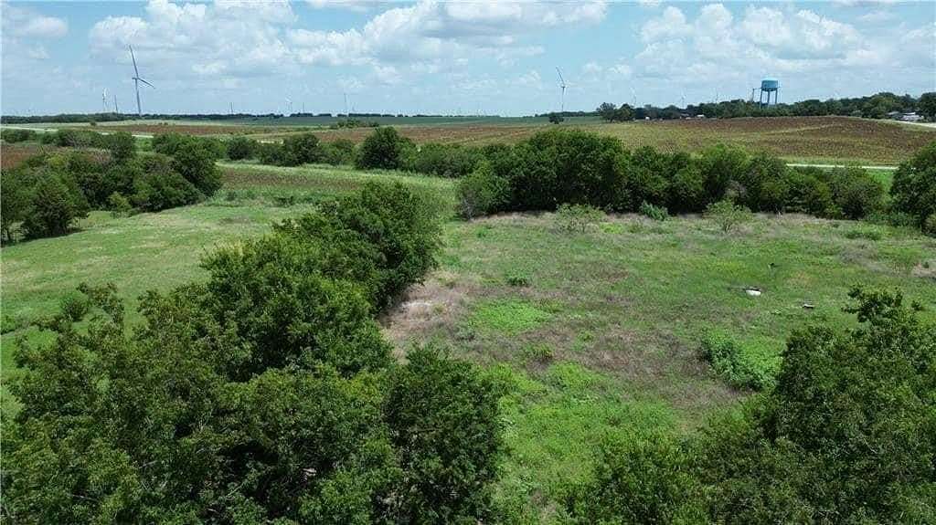 2.6 Acres of Residential Land for Sale in Mart, Texas