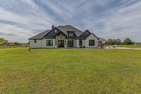 4.9 Acres of Land with Home for Sale in Caddo Mills, Texas