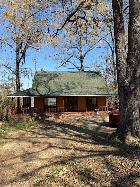 3.4 Acres of Land with Home for Sale in Ringgold, Louisiana