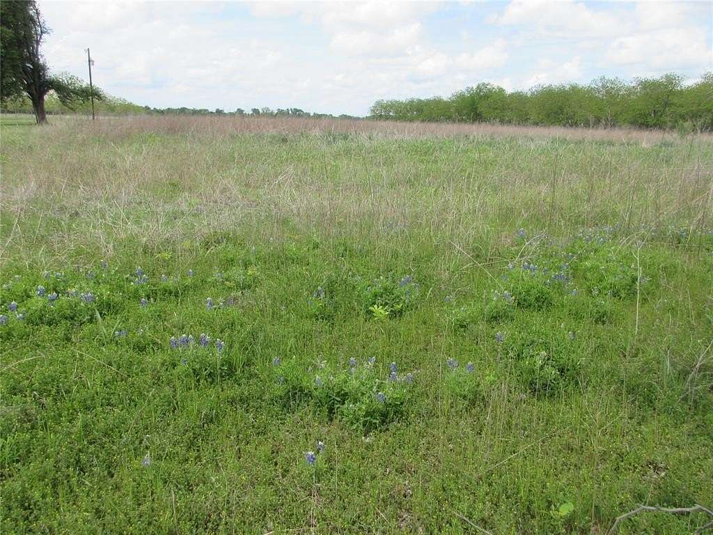 18.5 Acres of Land for Sale in Marlin, Texas