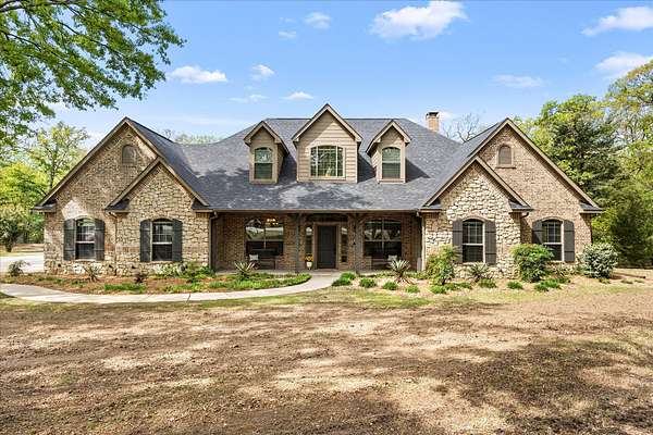 2.12 Acres of Land with Home for Sale in Greenville, Texas