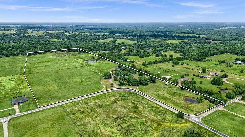 32 Acres of Agricultural Land with Home for Sale in Sadler, Texas