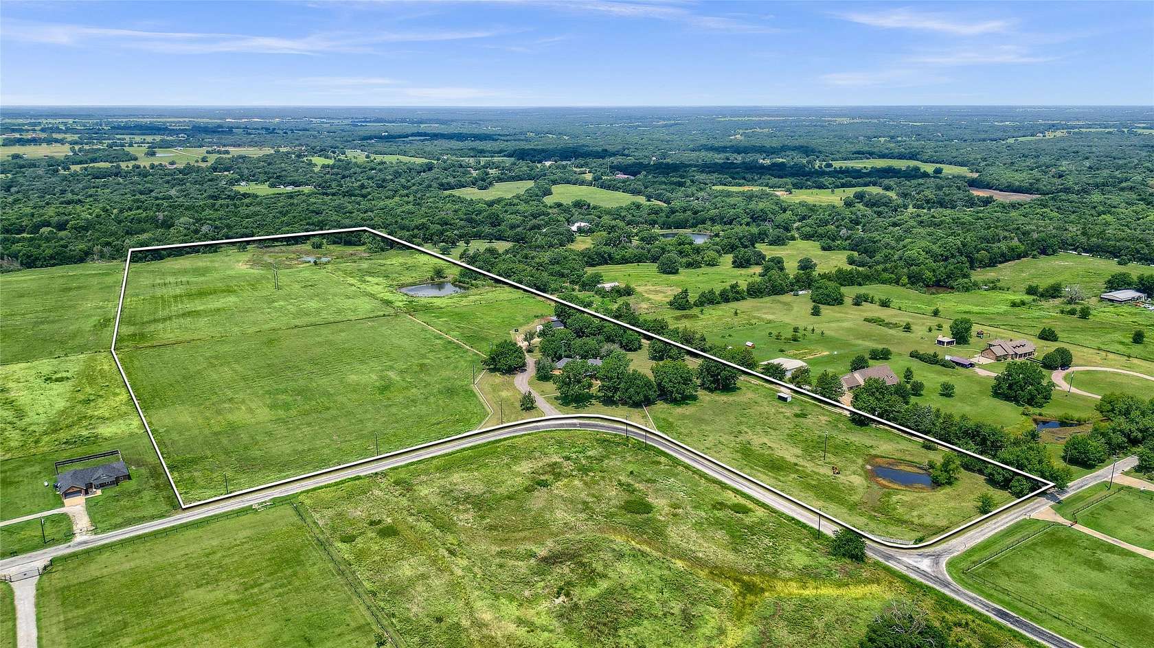 32 Acres of Land with Home for Sale in Sadler, Texas