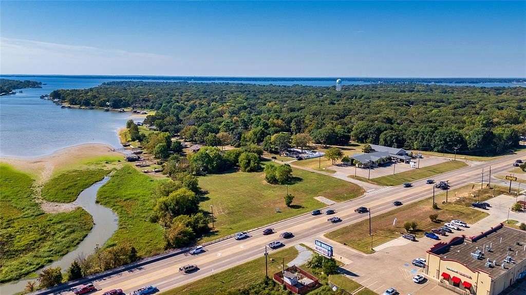 1.7 Acres of Mixed-Use Land for Sale in Gun Barrel City, Texas