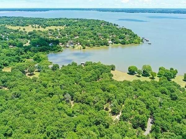 2.1 Acres of Residential Land for Sale in Seven Points, Texas