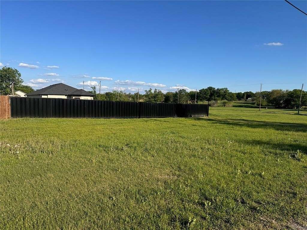 0.08 Acres of Residential Land for Sale in Hillsboro, Texas