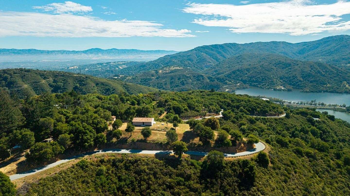 15 Acres of Land with Home for Sale in Los Gatos, California