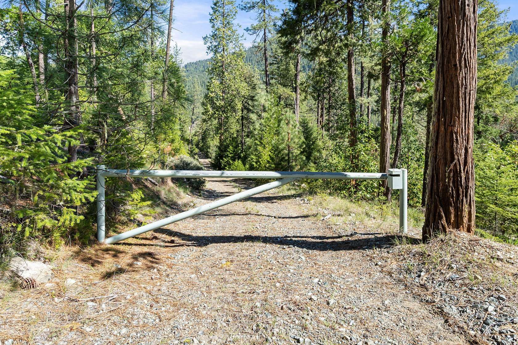 26 Acres of Recreational Land for Sale in Wolf Creek, Oregon