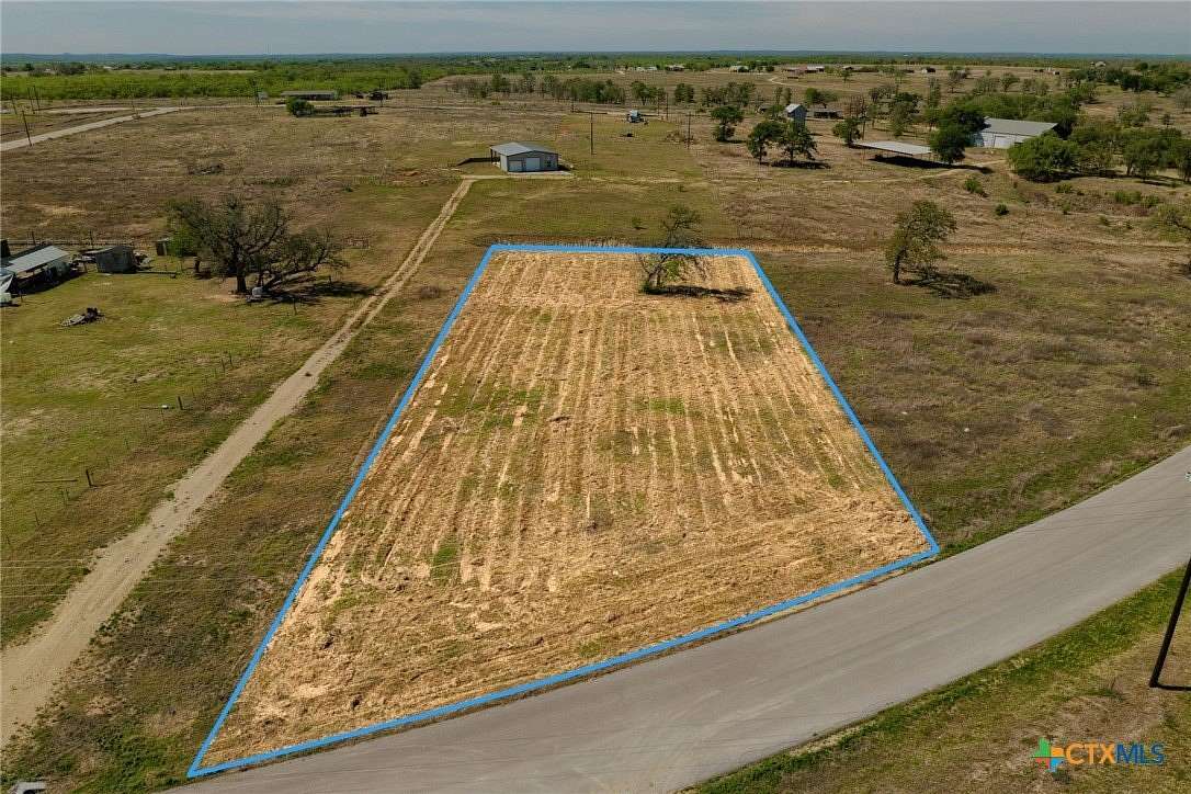 1 Acre of Residential Land for Sale in Dale, Texas