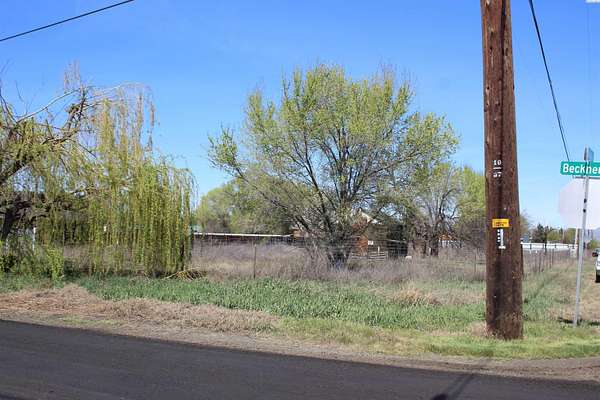 0.79 Acres of Residential Land for Sale in Sunnyside, Washington