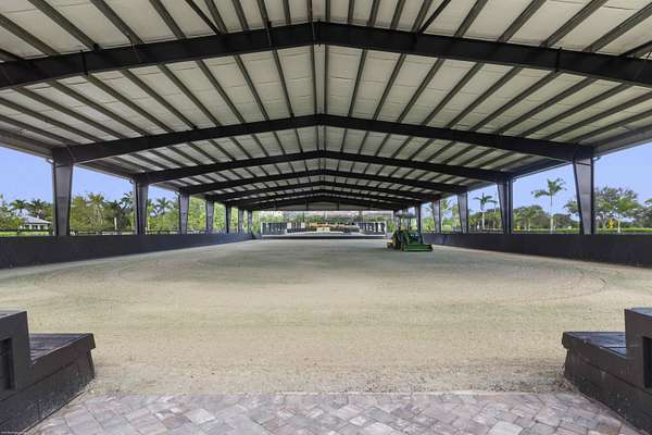 5 Acres of Land with Home for Lease in Wellington, Florida