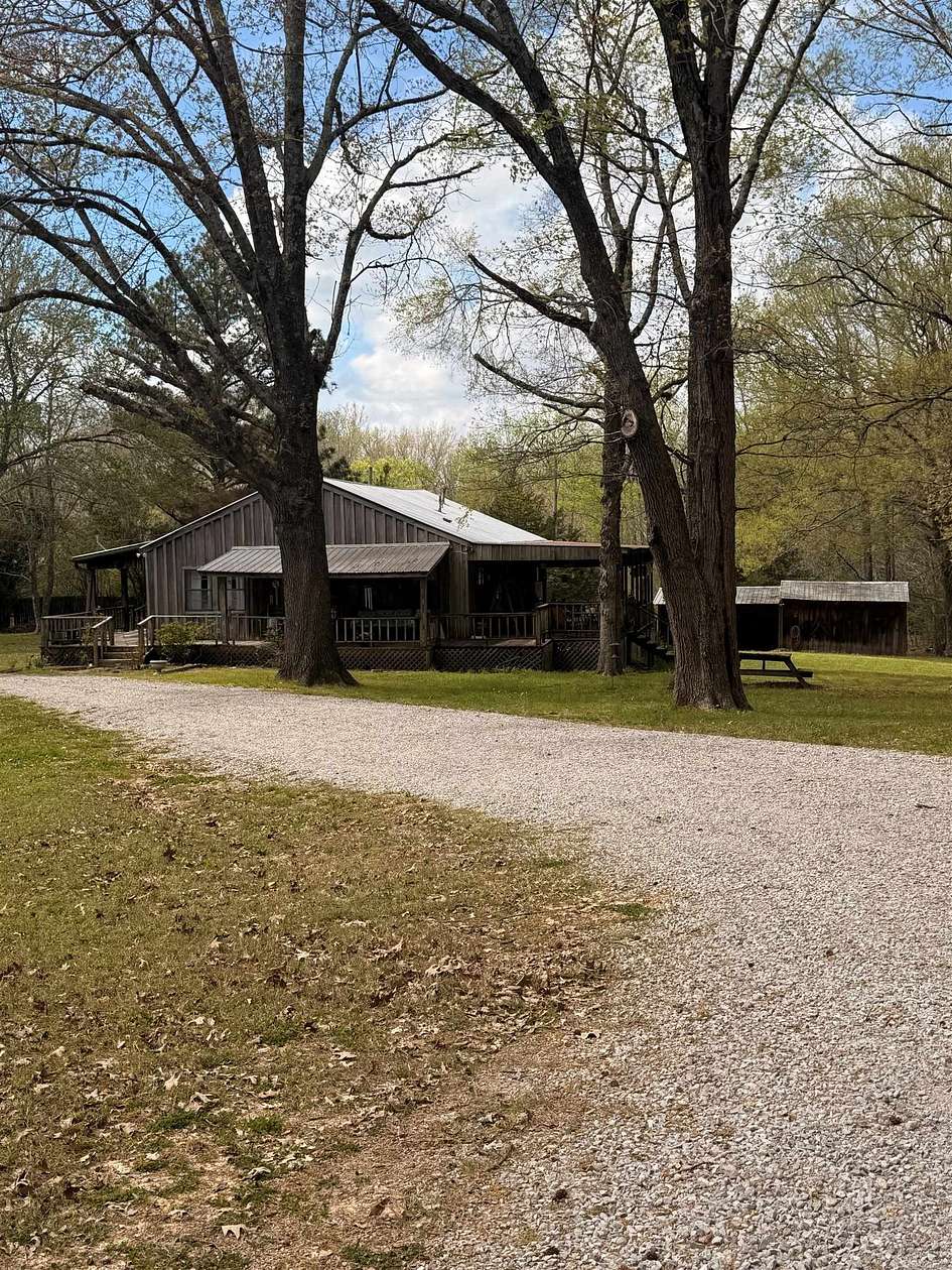 5 Acres of Land with Home for Sale in Oakland, Tennessee