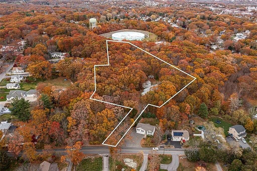 5 Acres of Residential Land for Sale in Lincoln, Rhode Island