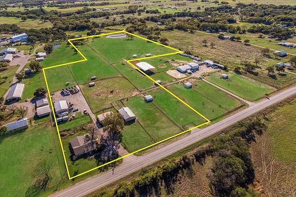 17.9 Acres of Mixed-Use Land for Sale in Aubrey, Texas