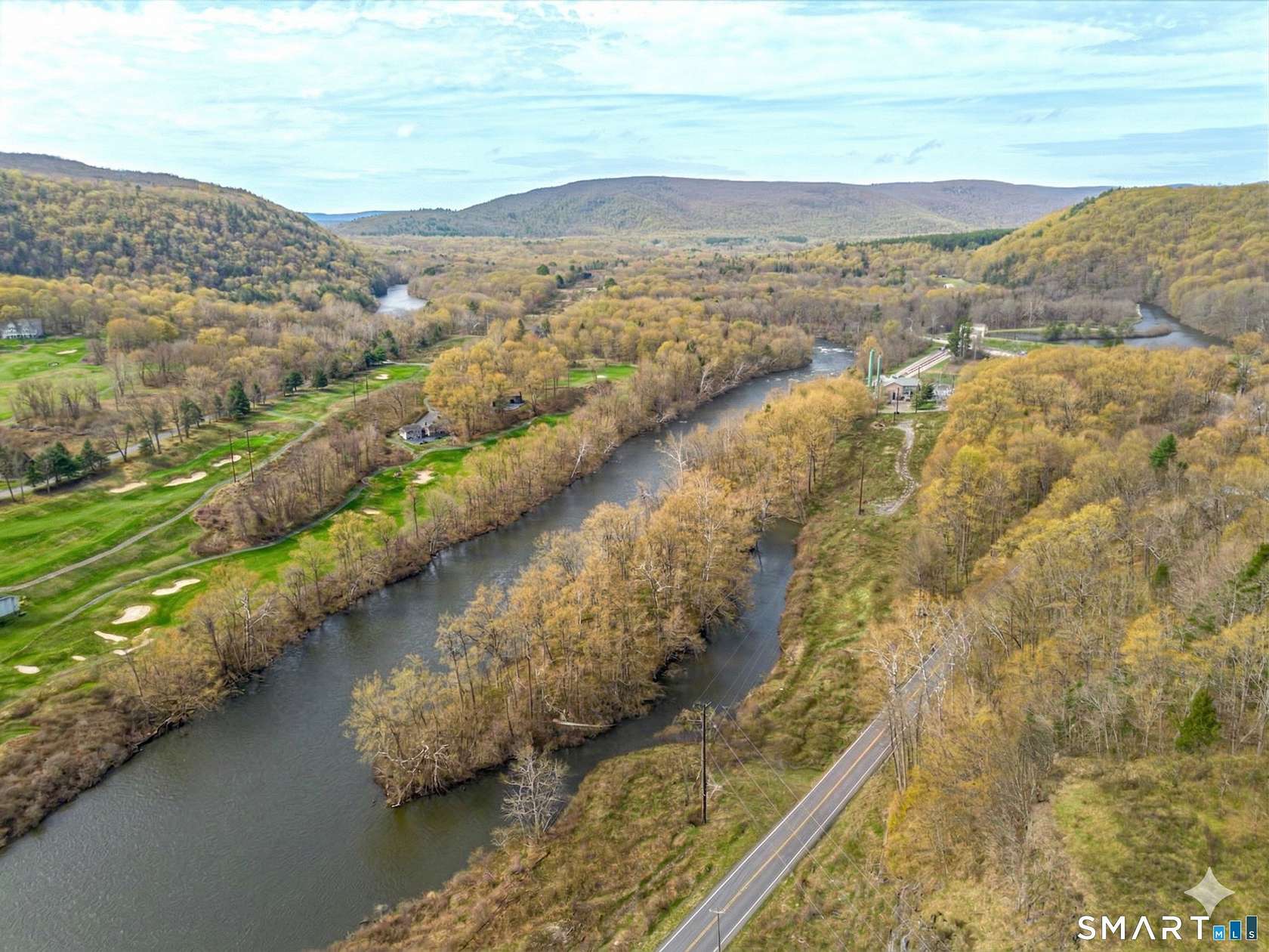 13.7 Acres of Recreational & Residential Land for Sale in New Milford, Connecticut
