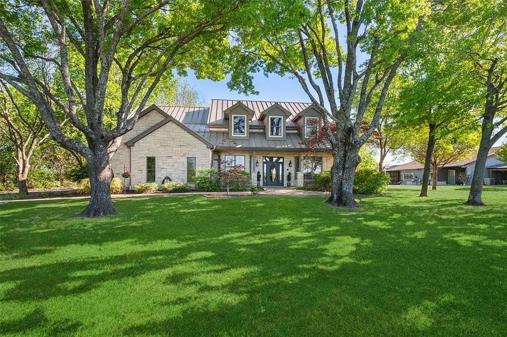 3 Acres of Land with Home for Sale in Fairview, Texas