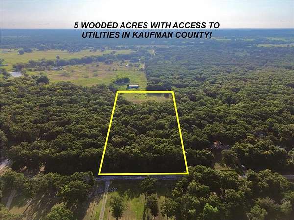 5 Acres of Land for Sale in Kemp, Texas