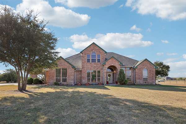 2.6 Acres of Land with Home for Sale in Aledo, Texas