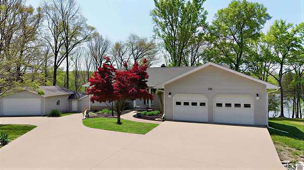 1.9 Acres of Land with Home for Sale in Cadiz, Kentucky