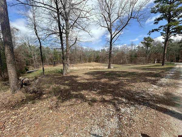 4 Acres of Residential Land for Sale in Yellville, Arkansas