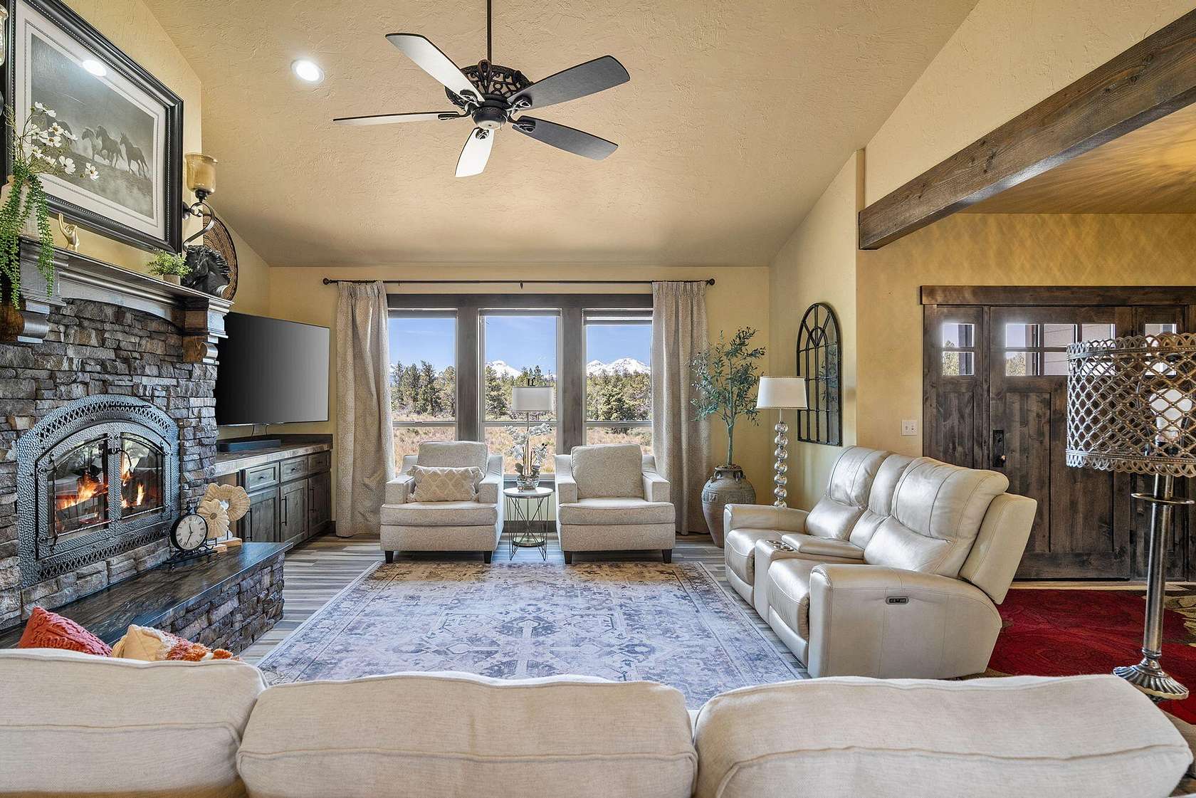 18.8 Acres of Recreational Land with Home for Sale in Sisters, Oregon