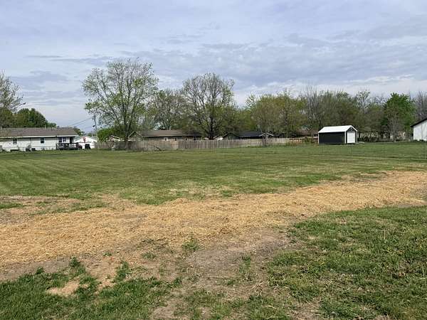 0.32 Acres of Residential Land for Sale in Mountain Grove, Missouri