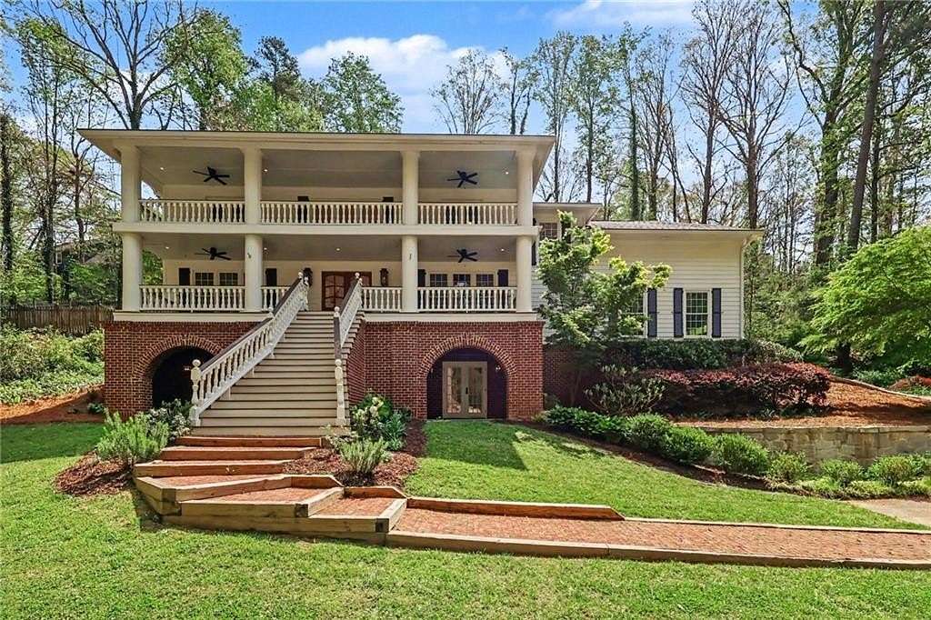 2.39 Acres of Land with Home for Sale in Smyrna, Georgia