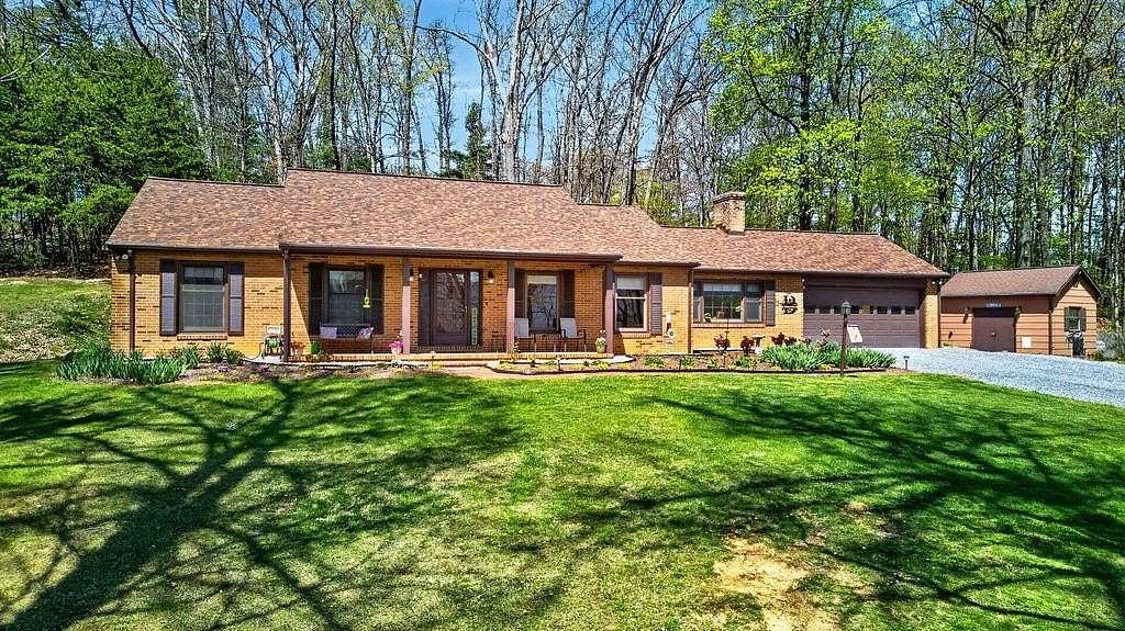 7.66 Acres of Land with Home for Sale in Fairfield, Virginia