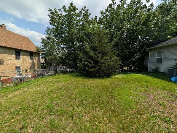 0.12 Acres of Land for Sale in South St. Paul, Minnesota
