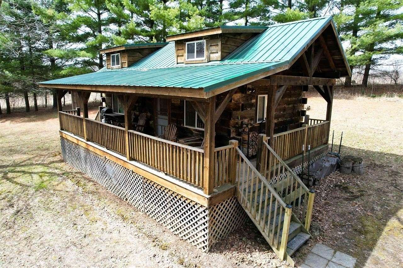 4.89 Acres of Residential Land for Sale in Readstown, Wisconsin