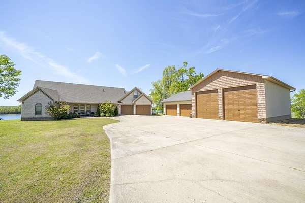 5 Acres of Land with Home for Sale in Savannah, Tennessee