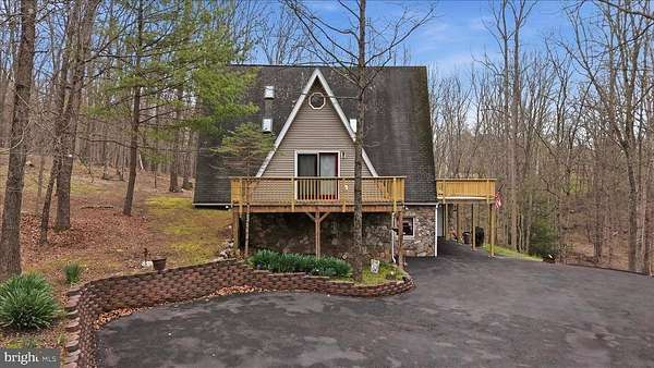9 Acres of Land with Home for Sale in Berkeley Springs, West Virginia