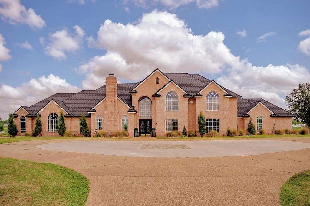 5 Acres of Land with Home for Sale in Center, Texas