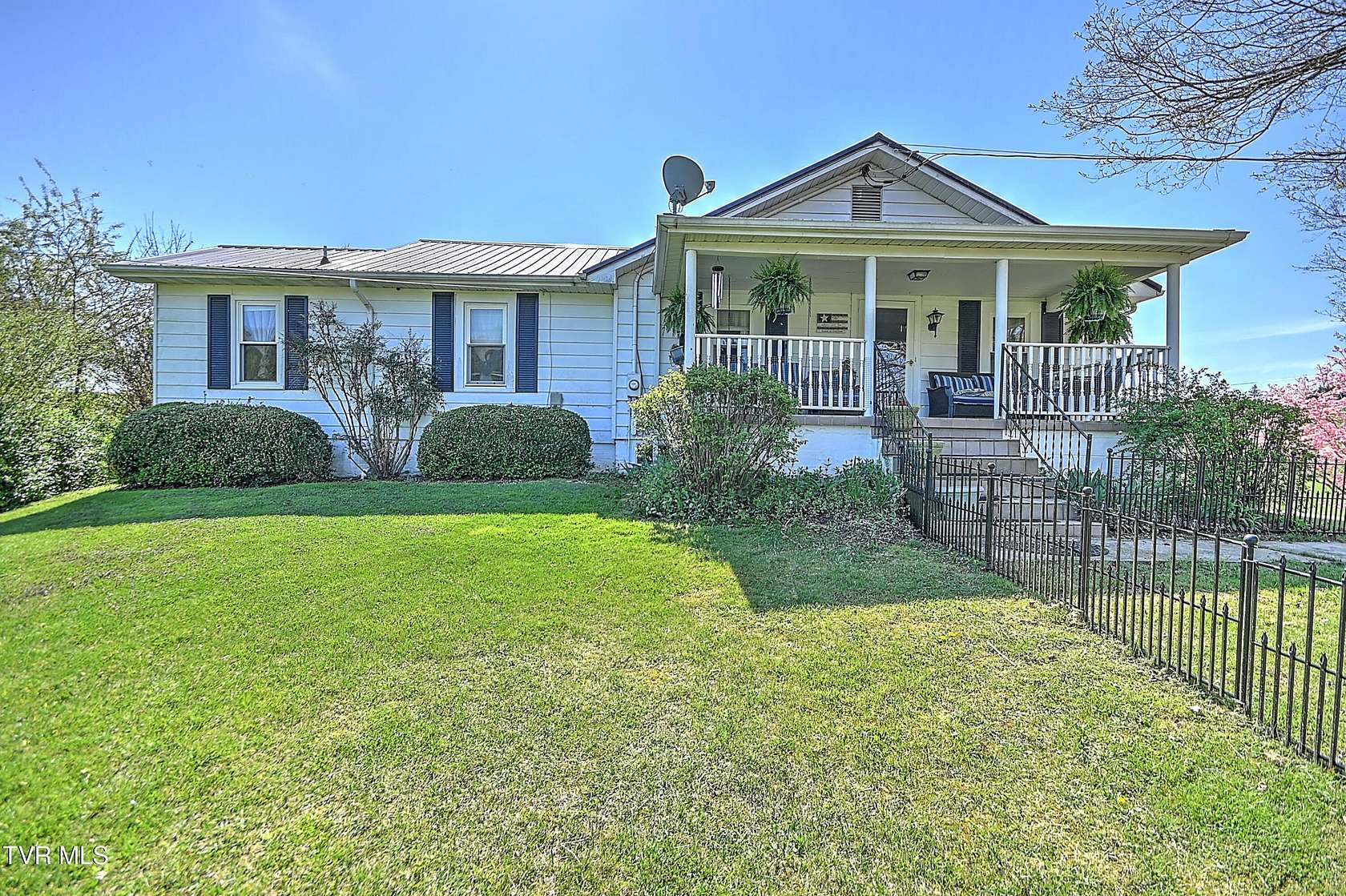 2.86 Acres of Land with Home for Sale in Jonesborough, Tennessee