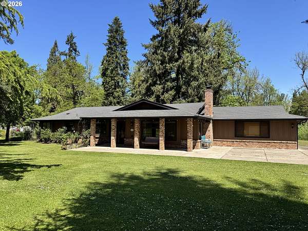 6.64 Acres of Land with Home for Sale in Dexter, Oregon