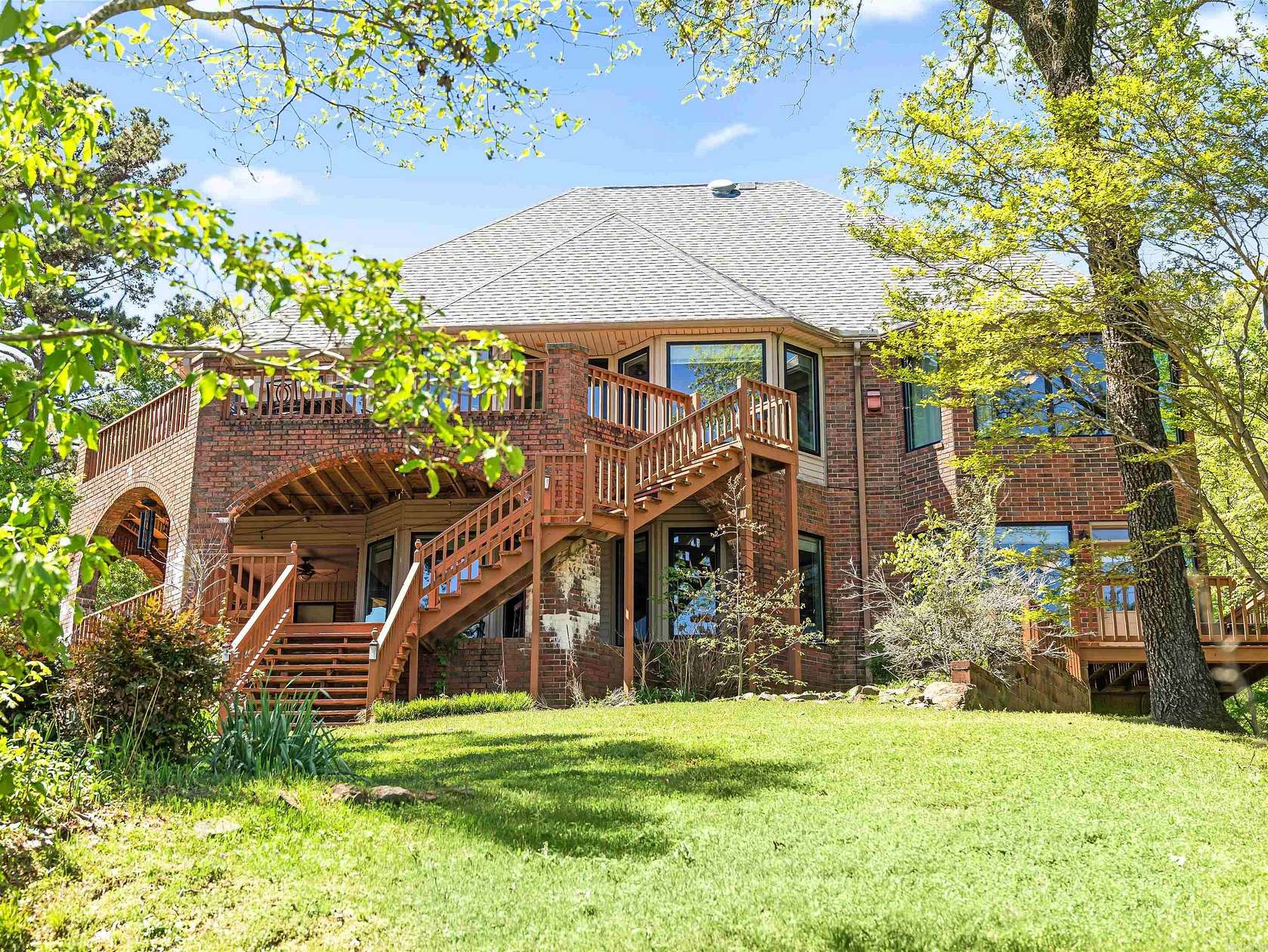 2.29 Acres of Land with Home for Sale in Hot Springs, Arkansas