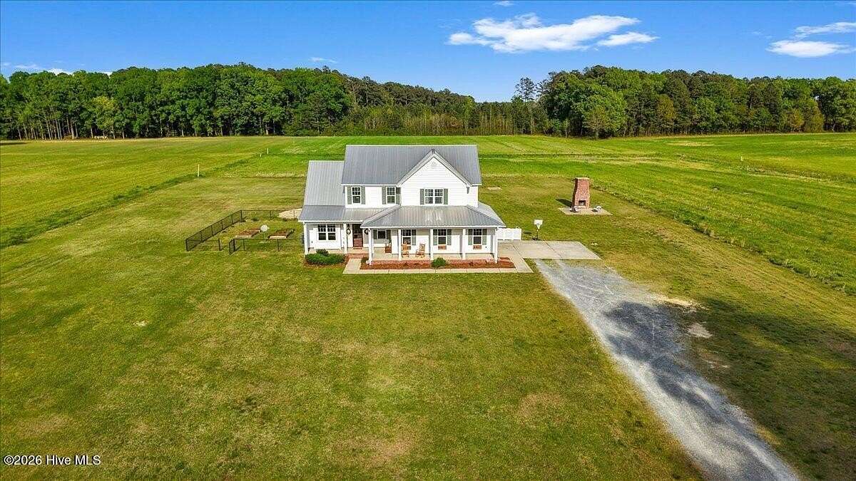 4.55 Acres of Land with Home for Sale in Four Oaks, North Carolina