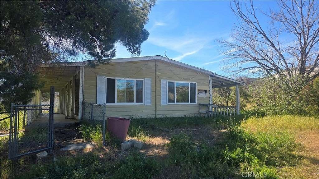 5 Acres of Land with Home for Sale in Anza, California