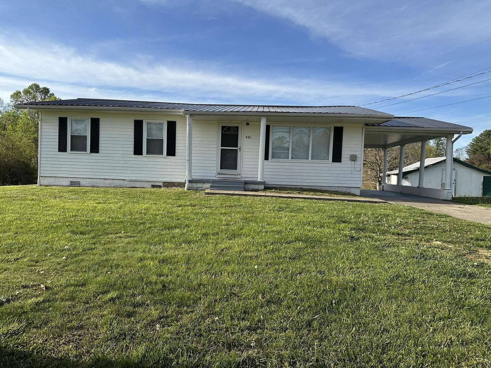 4.52 Acres of Land with Home for Sale in London, Kentucky