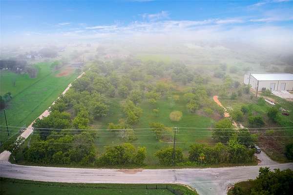 1.22 Acres of Mixed-Use Land for Sale in Niederwald, Texas