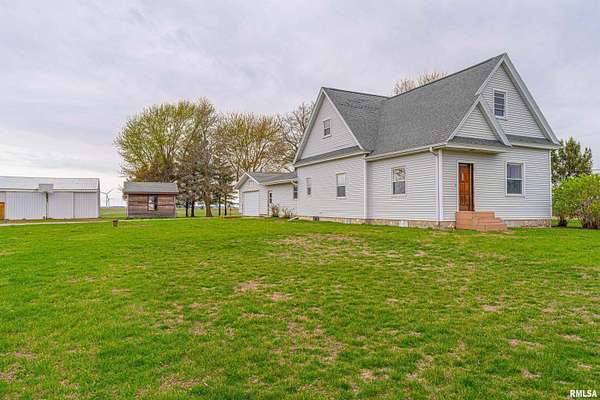 5.3 Acres of Land with Home for Sale in Mount Pulaski, Illinois