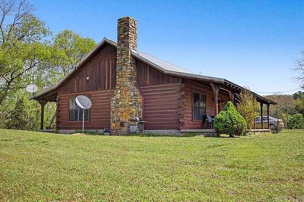 25.8 Acres of Recreational Land with Home for Sale in Hatfield, Arkansas