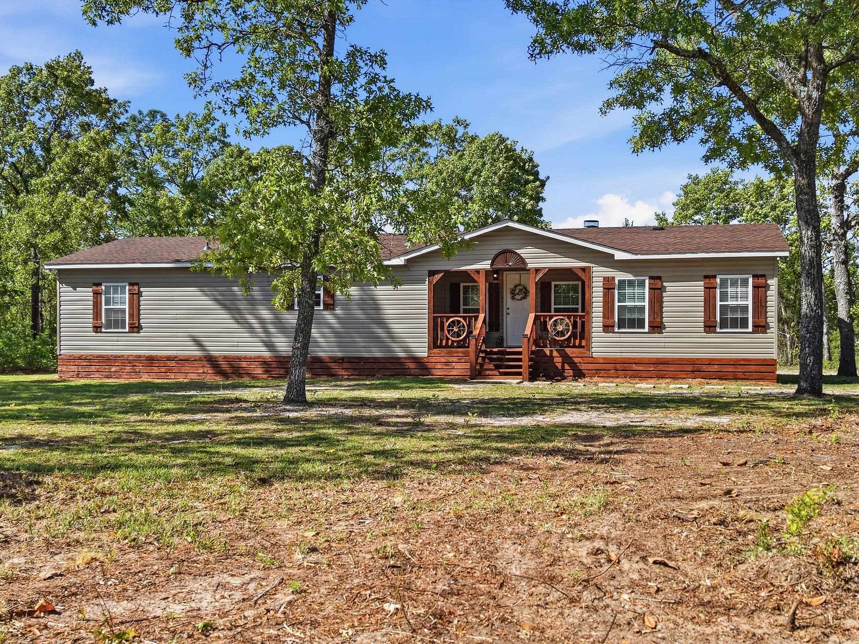 5 Acres of Land with Home for Sale in Quincy, Florida