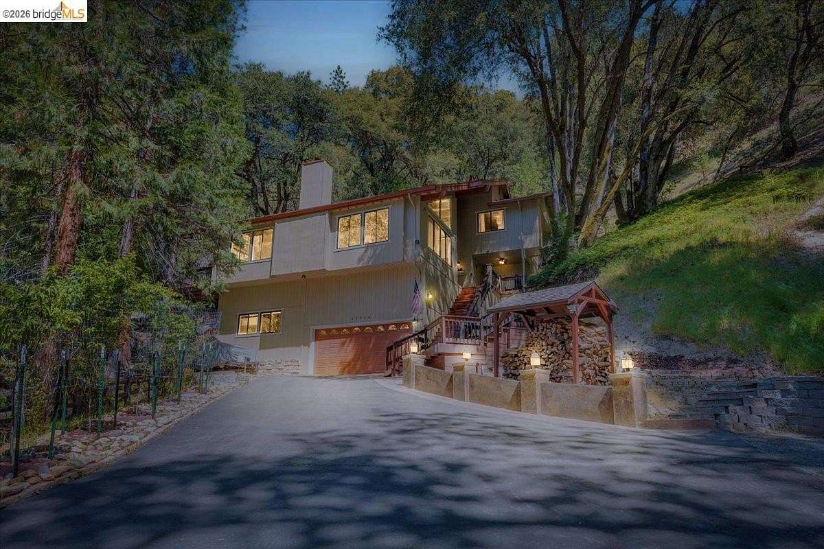 2.9 Acres of Land with Home for Sale in Sonora, California