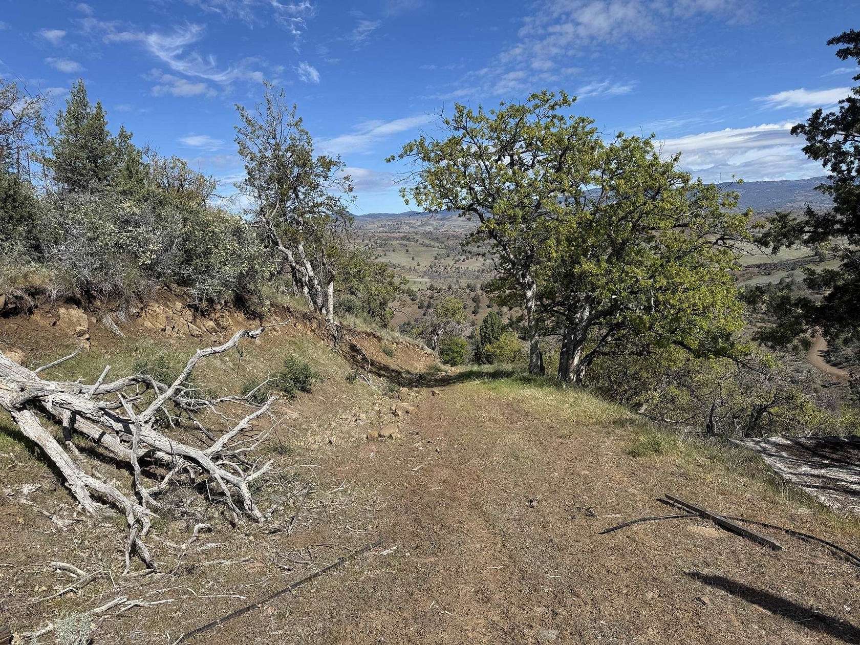 4.8 Acres of Land for Sale in Montague, California