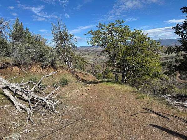 4.8 Acres of Land for Sale in Montague, California