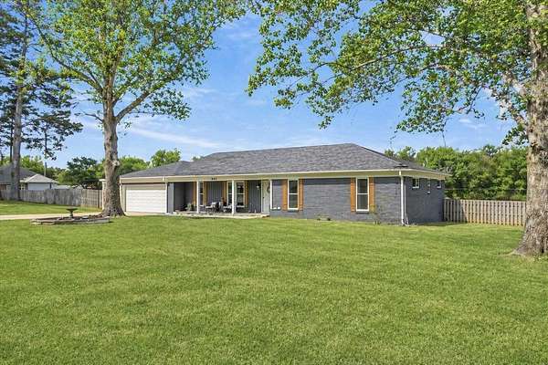 2 Acres of Land with Home for Sale in Piperton, Tennessee