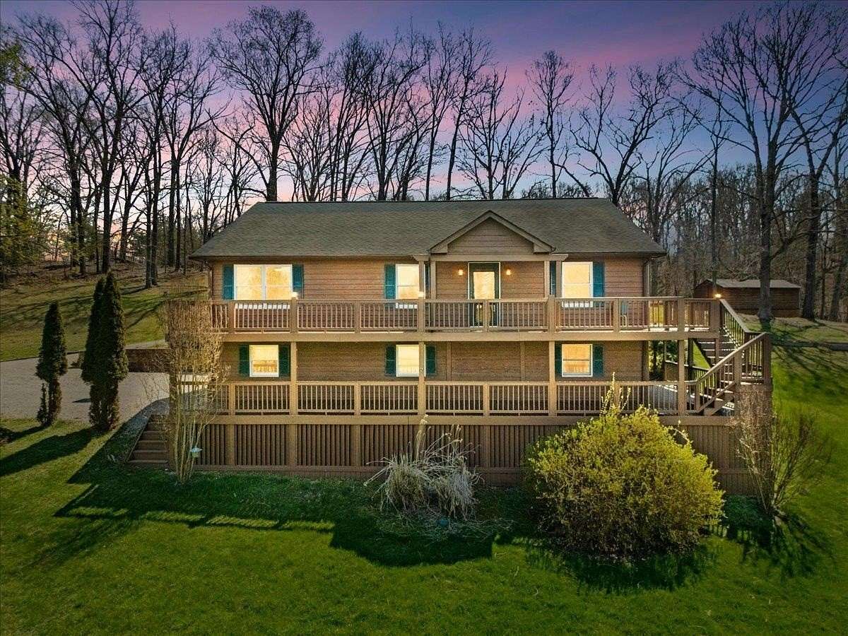 2.31 Acres of Land with Home for Sale in Christiansburg, Virginia