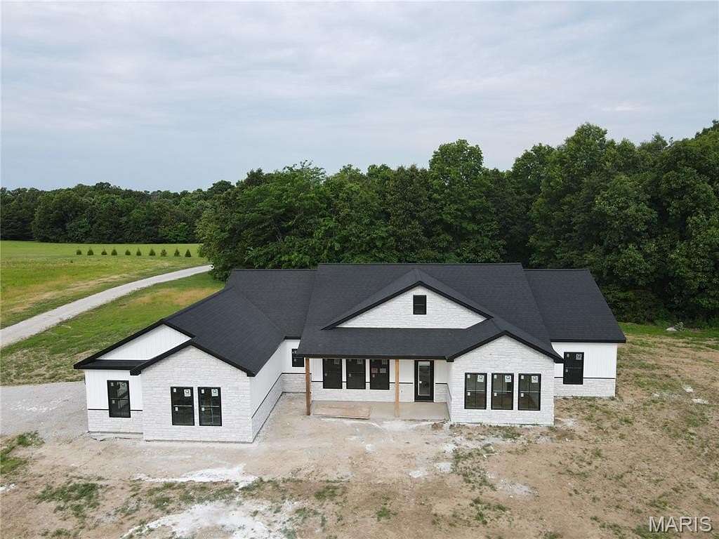 3 Acres of Land with Home for Sale in Monroe City, Missouri