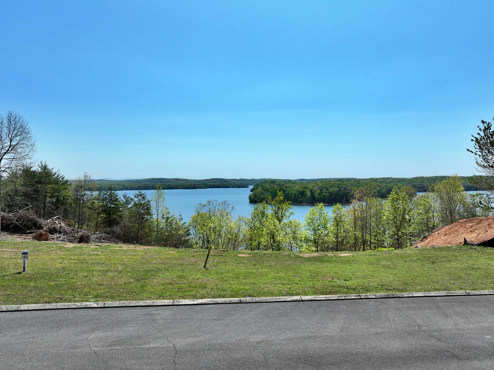 2 Acres of Residential Land for Sale in Spring City, Tennessee